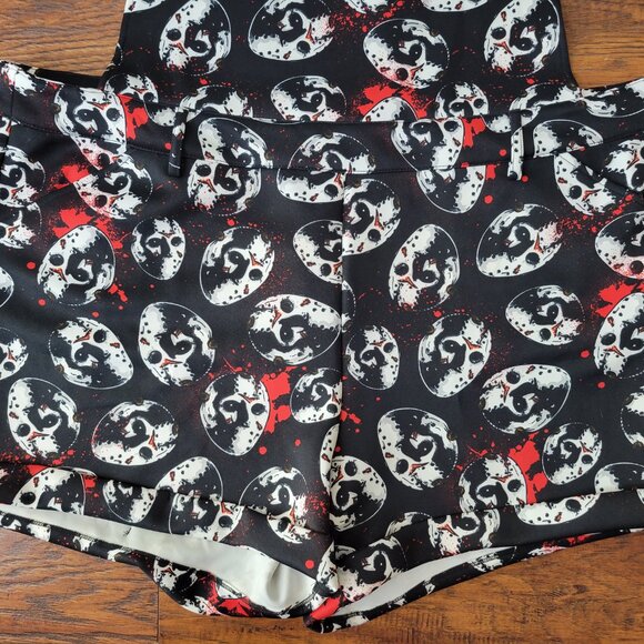 Hot Topic FRIDAY THE 13TH Jason Mask Blood Splatter Black Shortalls sz 3 NWT - Picture 2 of 6
